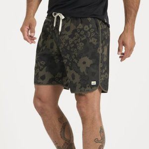 Vuori Banks Shorts Green Oregano Camo Flower Street to Beach Board Shorts Medium